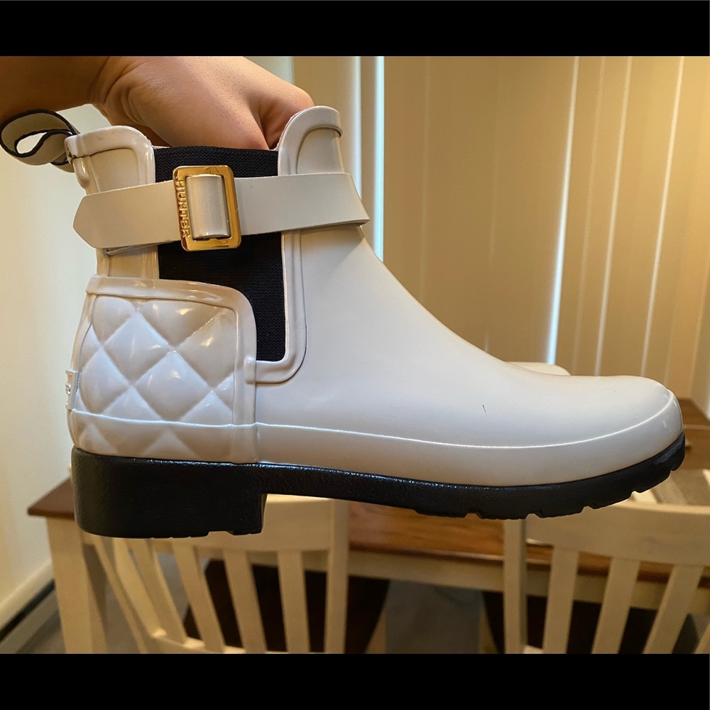 Hunter — Slim fit quilted Chelsea Boots